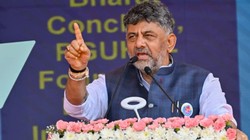 Karnataka SIR: कांग्रेस की जमीनी तैयारी ने दिलाई बढ़त, भाजपा अब तेजी से कर रही मोर्चाबंदी