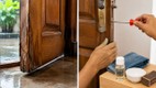 Darwaja fool jaye to kya kare | swollen wood doors solutions | rainy-season-wooden-door-swollen-repair-tips