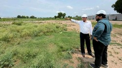 दिल्ली में प्रदूषण रोकने का नया मास्टर प्लान: लॉजिस्टिक्स हब पर रुकेंगे डीजल ट्रक, राजधानी में EV से होगी माल की डिलीवरी