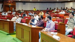 ‘जिन लोगों को कुत्ता भी नहीं पूछता वे सीएम को गाली दे रहे’, महाराष्ट्र विधानसभा में देवेंद्र फड़नवीस बोले- छोड़ूंगा नहीं