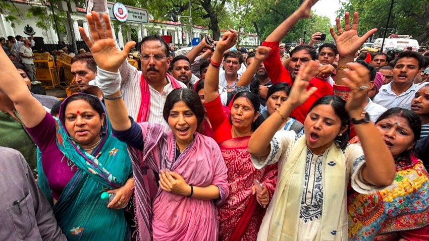 Dimple Yadav in CJP Protest