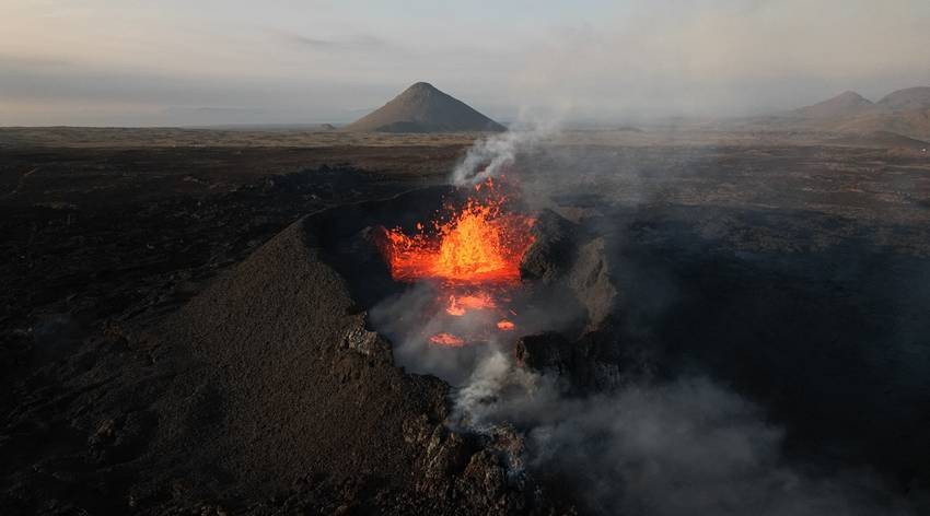 Maleo bird volcano