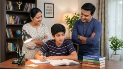 सही सलाह या भ्रम? वरुण की कहानी से मिला सोच-समझकर निर्णय लेने का अहम सबक | हरीश कुमार ‘अमित’ की बाल कथा