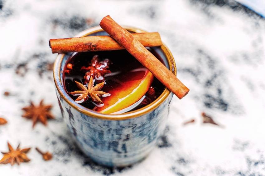 Hot Apple Cinnamon Toddy (Non-Alcoholic)