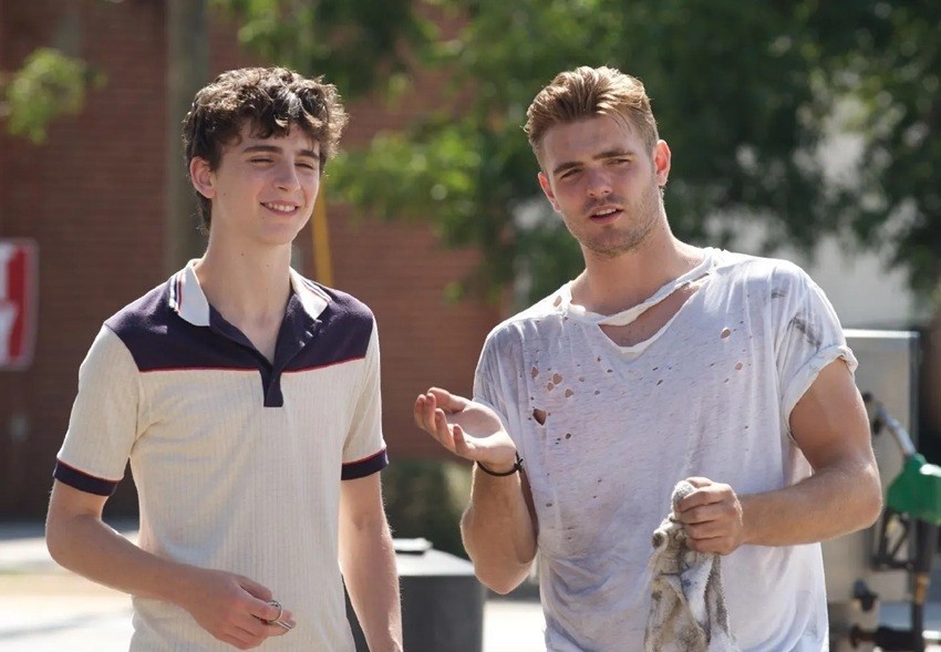 Hot Summer Nights (2017)