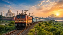 Agra-Kolkata Special Train: यात्रियों के लिए खुशखबरी, आगरा-कोलकाता रूट पर शुरू हुई स्पेशल ट्रेन