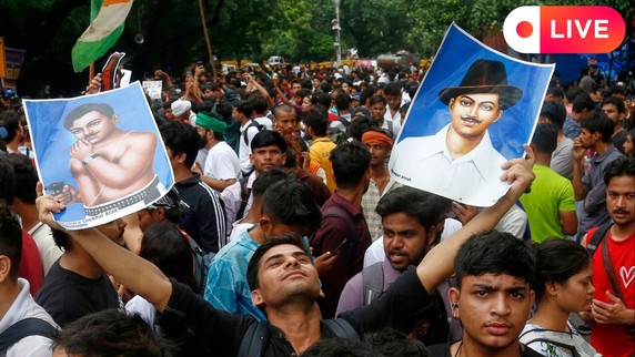 cjp protest in delhi, jantar mantar protest news in hindi, Dharmendra Pradhan, sonam wangchuk, abhijeet dipke, Delhi police, Cockroach Janta Party Protest Live