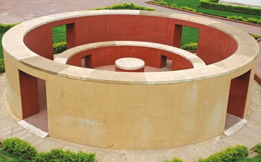 Jantar Mantar Meaning