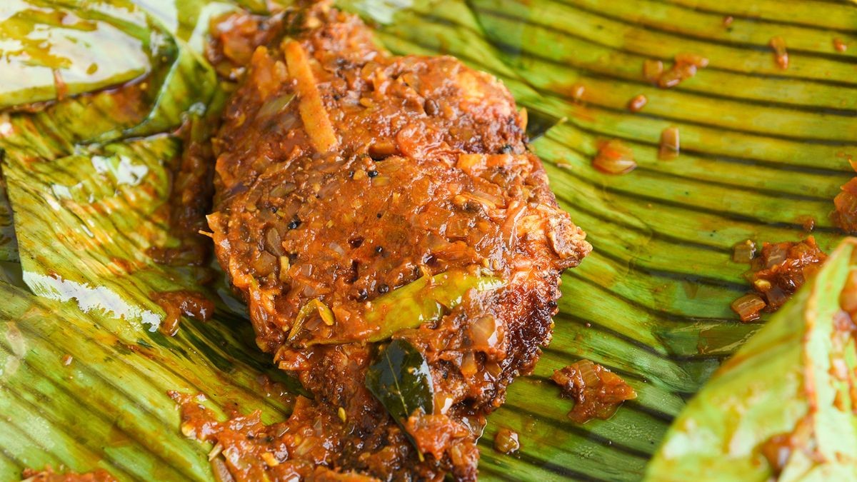 Karimeen pollichathu