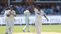 IND W vs ENG W: क्रांती गौड़ ने झटके 5 विकेट, इंग्लैंड पहली पारी में 170 रन पर आउट; भारत को मिली बड़ी बढ़त