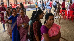 लाडकी बहिन योजना: पात्र से अपात्र कैसे हुईं लाखों महिलाएं?। संपादकीय