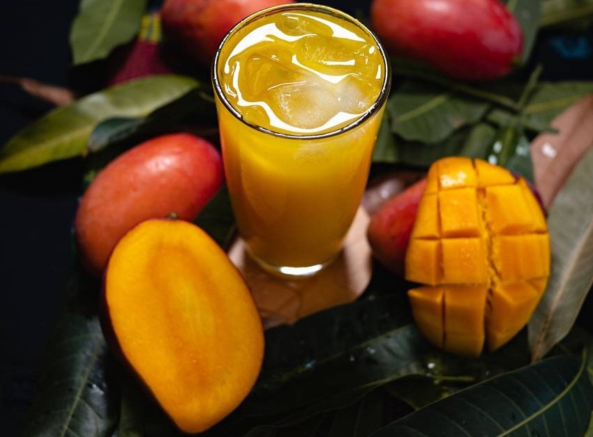 Mango lassi