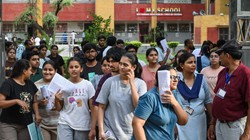 नीट यूजी 2026 काउंसलिंग की कंप्लीट गाइड, एमसीसी प्रोसेस और एलिजिबिलिटी से जुड़ी हर जानकारी मिलेगी यहां | Explained