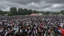 पाकिस्तान ने PoK में प्रदर्शन रोकने के लिए 4000 सुरक्षा बल किए तैनात, कई शहर में कर्फ्यू; अब तक 12 लोगों की गई जान