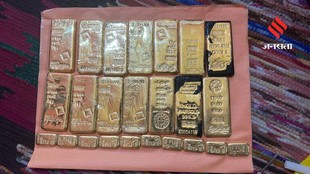 Police Bring Five Cash Counting Machines After Rs 20 Crore Seizure in Bengal