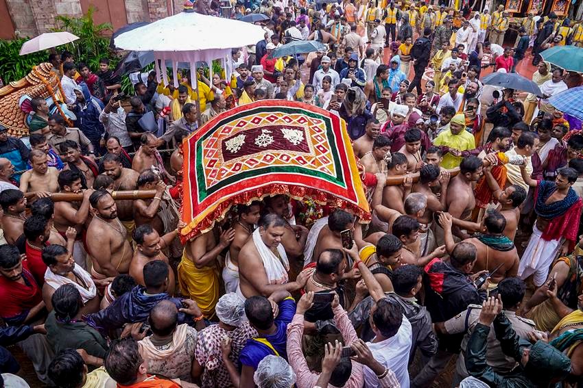 Lakhs of Devotees Pull the Sacred Chariots in Puri