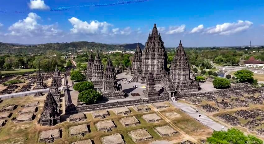 Largest Hindu Temple in Indonesia