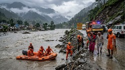 उत्तराखंड का मौसम: भारी वर्षा की चेतावनी, सात जनपदों में प्रशासन अलर्ट मोड पर