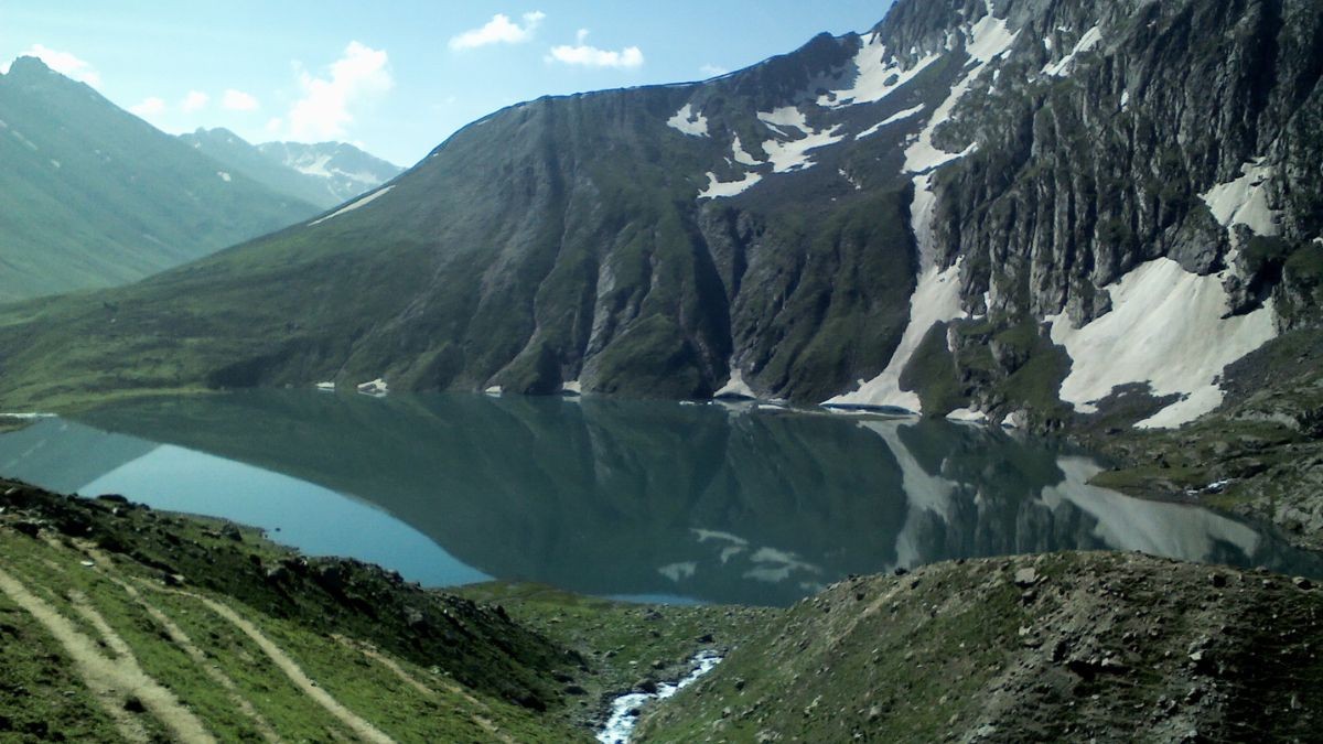 Vishansar Lake, Kashmir