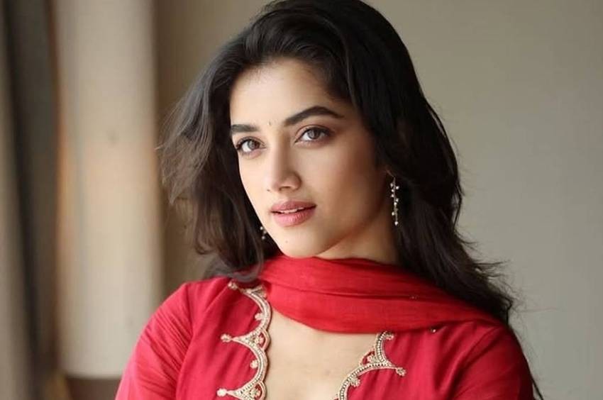 Actress Bhagyashri Borse