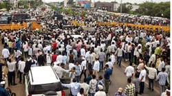 अनाज की बोरियां, खाना बनाने के बर्तन और एक हफ्ते का राशन…, भोपाल में जुटे 2000 से ज्यादा किसान; CM हाउस तक मार्च की तैयारी