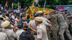‘जो हुआ वह कम था…’ NEET विरोध प्रदर्शन पर मदन दिलावर का बड़ा बयान, पुलिस कार्रवाई को ठहराया सही