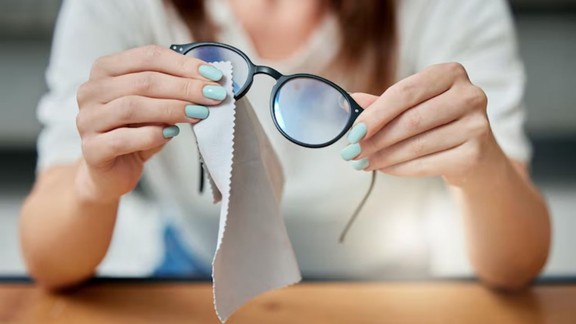 How to fix foggy glasses lenses | reason behind foggy glasses lenses | chasme ke glass kaise saaf karen