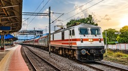 Kasganj-Aishbagh Express: अब रोज चलेगी नई एक्सप्रेस ट्रेन, किन-किन स्टेशनों पर रुकेगी?