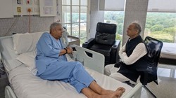 पूर्व उपराष्ट्रपति जगदीप धनखड़ अस्पताल में भर्ती, अशोक गहलोत ने जाना हाल; आज होगी एंजियोप्लास्टी