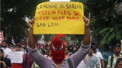 NEET विरोध प्रदर्शन में हिंसा पर पुलिस का बड़ा एक्शन, TMC कार्यकर्ता समेत 14 गिरफ्तार, धरी गए ‘माफिया टीम’ के आरोपी