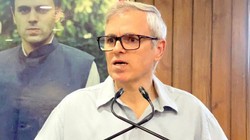 जम्मू कश्मीर बीजेपी प्रमुख ने मुख्यमंत्री को भेजा लीगल नोटिस, उमर अब्दुल्ला ने बताया ‘लव लेटर’