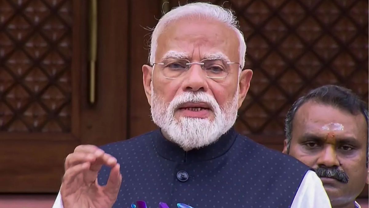 pm narendra modi first statement on neet paper leak at NDA meet after massive Delhi protests-NEET पेपर लीक पर पहली बार बोले PM Modi, कहा- दोषियों के लिए कड़ी सजा चाहते थे |