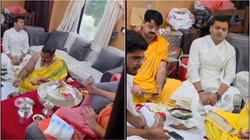 चलती ट्रेन में ‘सुहागरात’ के बाद अब पूजा-पाठ का वीडियो आया सामने, रेलवे ने सवाल पूछने वालों को पढ़ा दिए नियम- देखें वीडियो