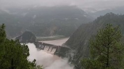 सलाल बांध के सभी गेट खोले गए, भारी बारिश से उफान पर चिनाब; राजौरी में फ्लैश फ्लड और भूस्खलन का अलर्ट