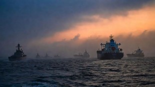 Iran, Strait of Hormuz, missile attacks, commercial ships