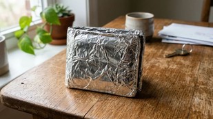 card hack hone se kaise bachaye | Aluminium-foil-wallet | contactless card safety