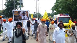 अमृतपाल सिंह की रिहाई की मांग को लेकर वारिस पंजाब दे ने निकाला मार्च, पुलिस के साथ हुई झड़प