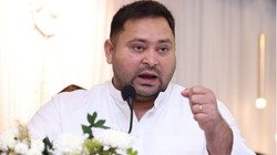‘छात्रों को रिहा नहीं किया गया तो NDA सरकार को महंगा पड़ेगा’, तेजस्वी यादव ने सीएम सम्राट चौधरी को दी चेतावनी