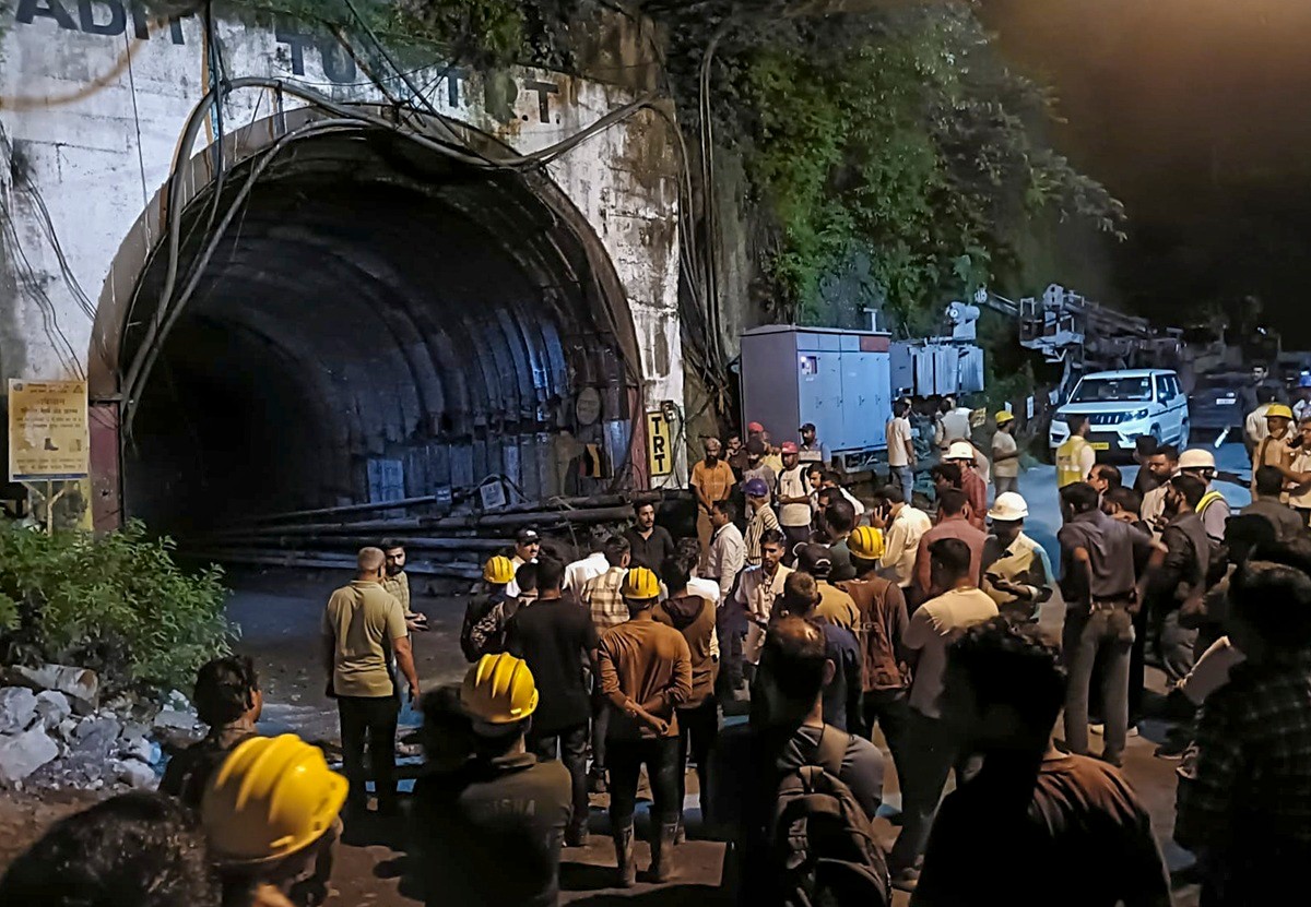 Rescue Operation Underway After Water and Debris Trap Workers
