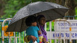 दिल्ली-एनसीआर में फिर रफ्तार पकड़ेगा मानसून, केरल के 8 जिलों में अगले 24 घंटे के लिए बारिश का रेड अलर्ट जारी