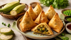 आम समोसे से कैसे अलग है जैन समोसा? बिना आलू-प्याज के बनता है फिर भी स्वाद में है दमदार!