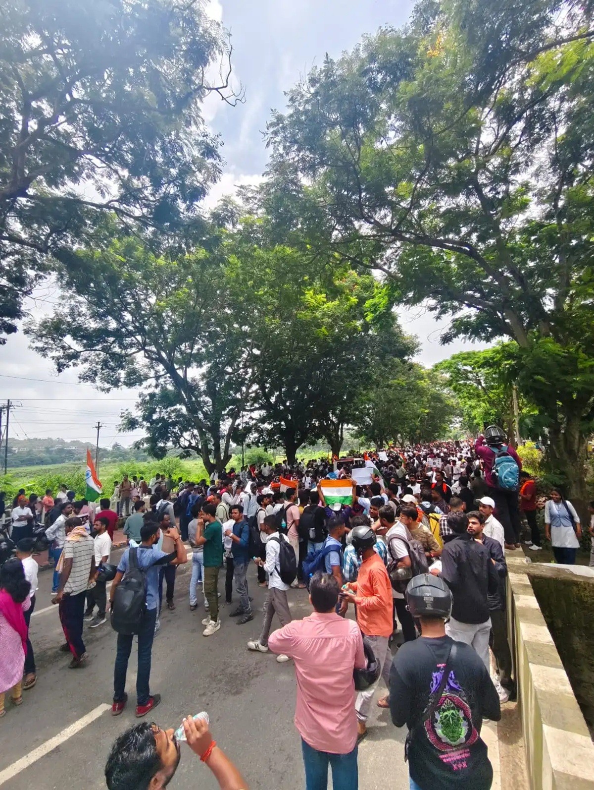 Angry Students March Towards Jharkhand Assembly