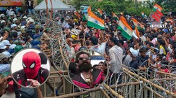 ‘झुकेंगे नहीं, रुकेंगे नहीं’, JPSC आंदोलन में अल्लू अर्जुन के ‘पुष्पा’ लुक में पहुंचा युवक, ‘स्पाइडर-मैन’ ने भी सुनाई खरी-खरी
