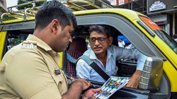 मुंबई में 1 सितंबर से महंगा होगा ऑटो-टैक्सी का किराया, ट्रांसपोर्ट विभाग ने जारी किया बदला हुआ टैरिफ कार्ड