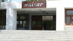 सीजेआई की फटकार के बाद घिरी BCI, अब NALSAR के पूर्व छात्रों ने मनन मिश्रा को लिखा खुला पत्र