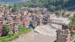 Nepal Flood: उत्तरी नेपाल में ‘जल प्रलय’, अचानक आई बाढ़, अलर्ट जारी, देखिए वीडियो