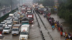 विचार | भ्रष्टाचार पर जीरो टॉलरेंस के दावे, फिर बारिश में क्यों डूब जाती है व्यवस्था?