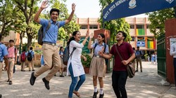 School Holidays August 2026: छात्रों की मौज, अगस्त के आखिरी हफ्ते में लगातार मिलेंगी छुट्टियां, देखें पूरी लिस्ट
