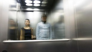 Elevator mirror | lift-me-mirror-lagane-ki-khas-wajah | lift-mein shisha-lagane-ki-khas-wajah