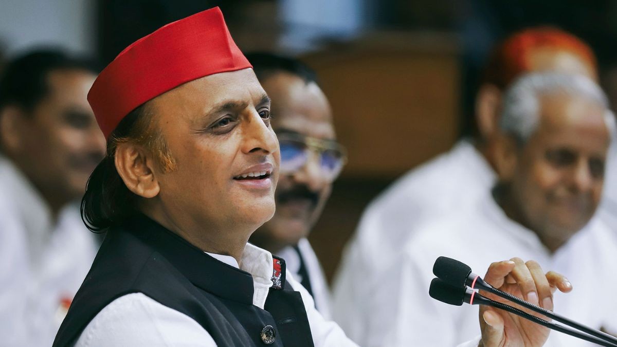‘भगवान को नचाने वालों का अहंकार...’, बांकीपुर में BJP की हार पर अखिलेश यादव ने कसा तंज; बोले- चलती ट्रेन से फेंका